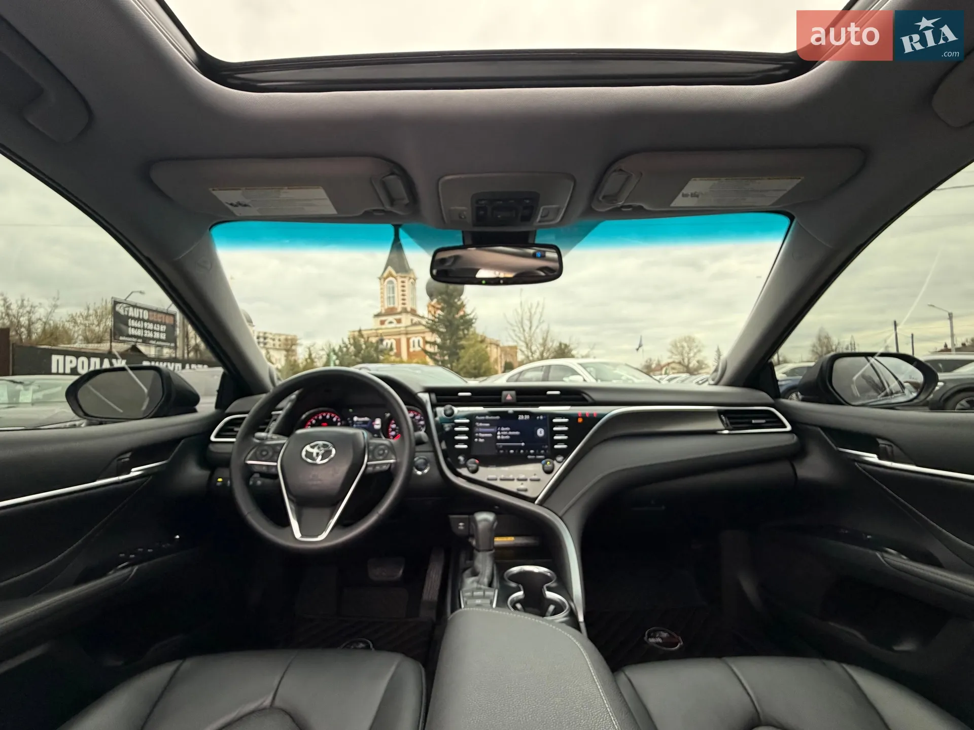 2018 Toyota Camry - мініатюра 17
