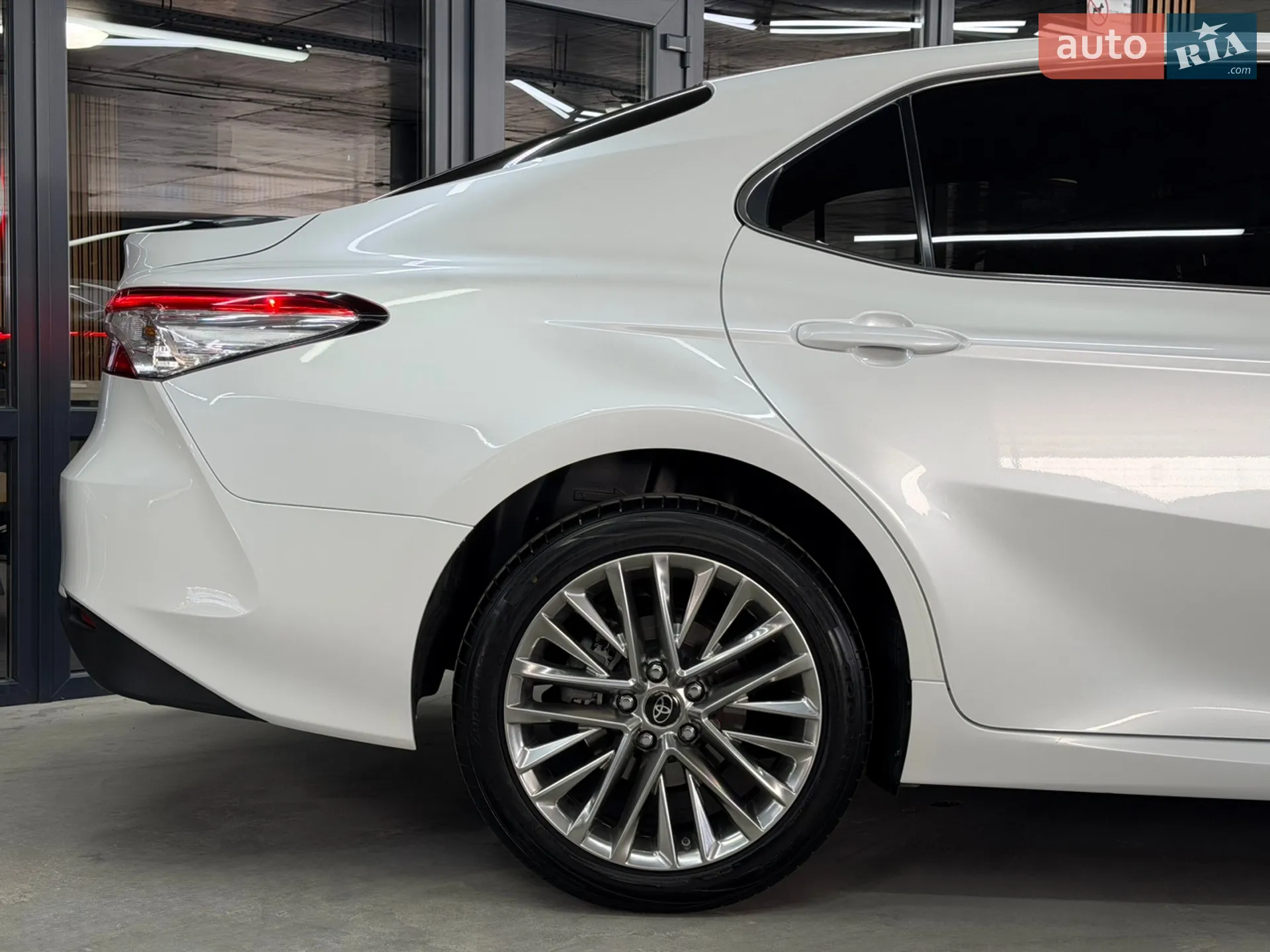 2020 Toyota Camry - мініатюра 14