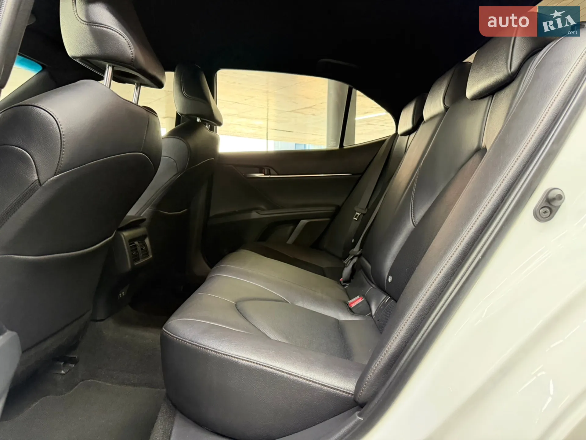 2020 Toyota Camry - мініатюра 26