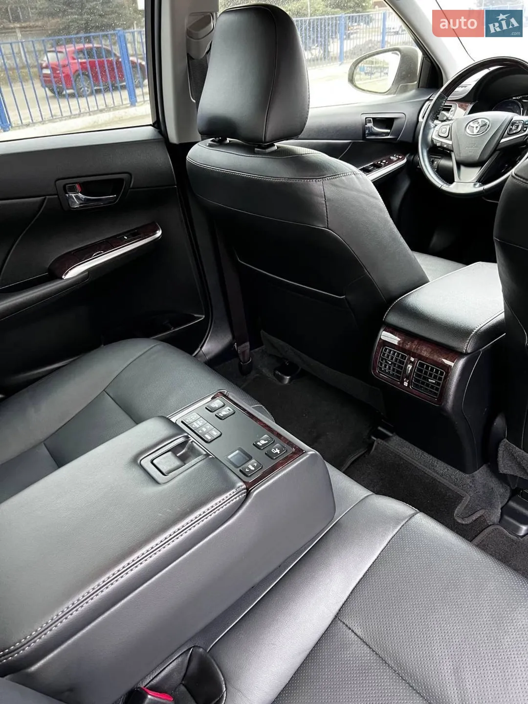 2016 Toyota Camry - мініатюра 16