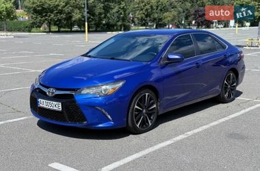 Седан Toyota Camry 2016 в Мерефа