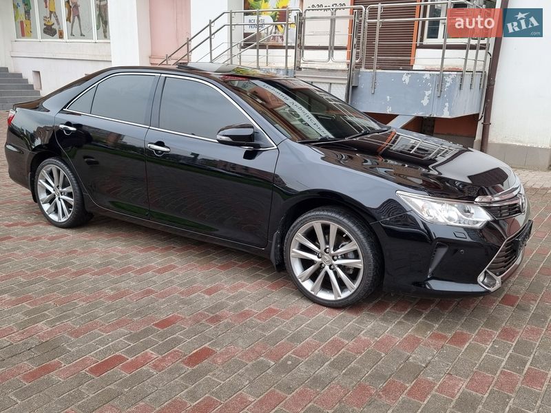 Toyota Camry 2015