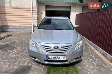 Седан Toyota Camry 2008 в Броварах