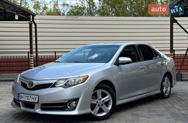 Седан Toyota Camry 2014 в Одесі