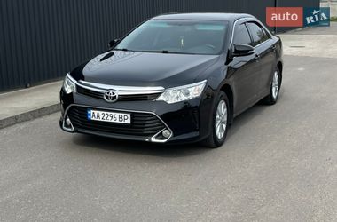 Седан Toyota Camry 2016 в Броварах