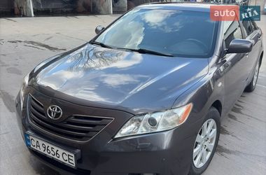 Седан Toyota Camry 2008 в Умані
