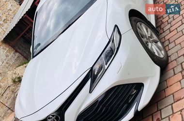 Седан Toyota Camry 2019 в Баранинці