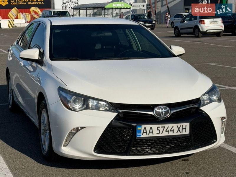 Toyota Camry 2015