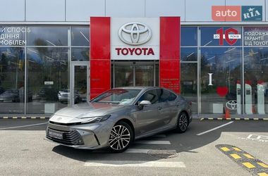 Седан Toyota Camry 2024 в Харькове