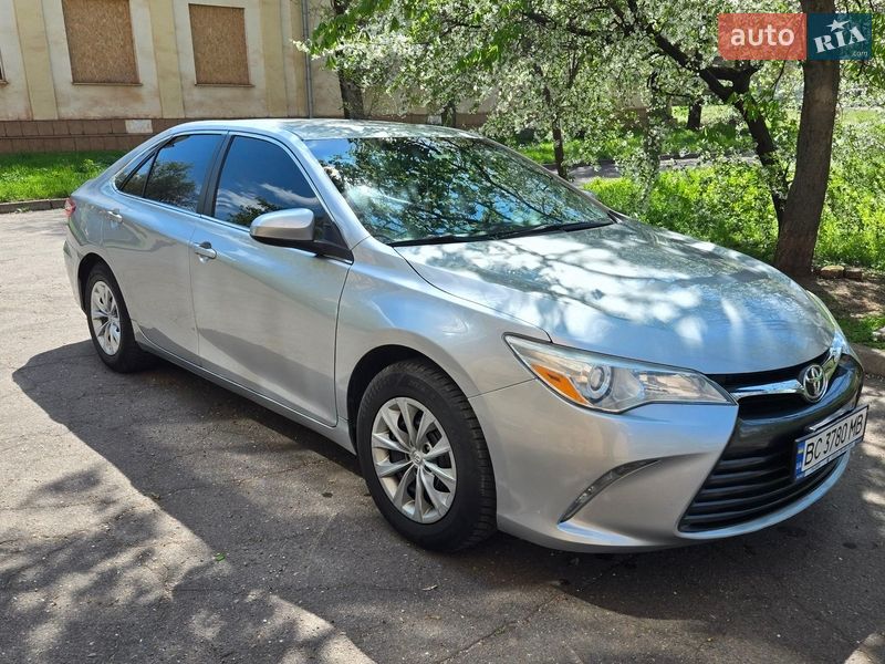 Toyota Camry 2015