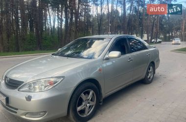 Седан Toyota Camry 2004 в Львові