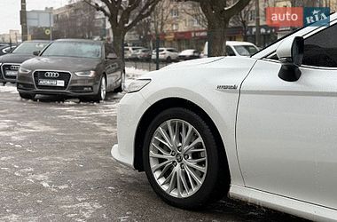 Седан Toyota Camry 2020 в Харкові