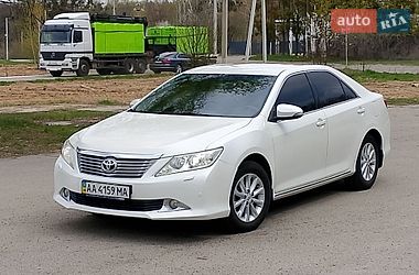 Седан Toyota Camry 2011 в Боярке