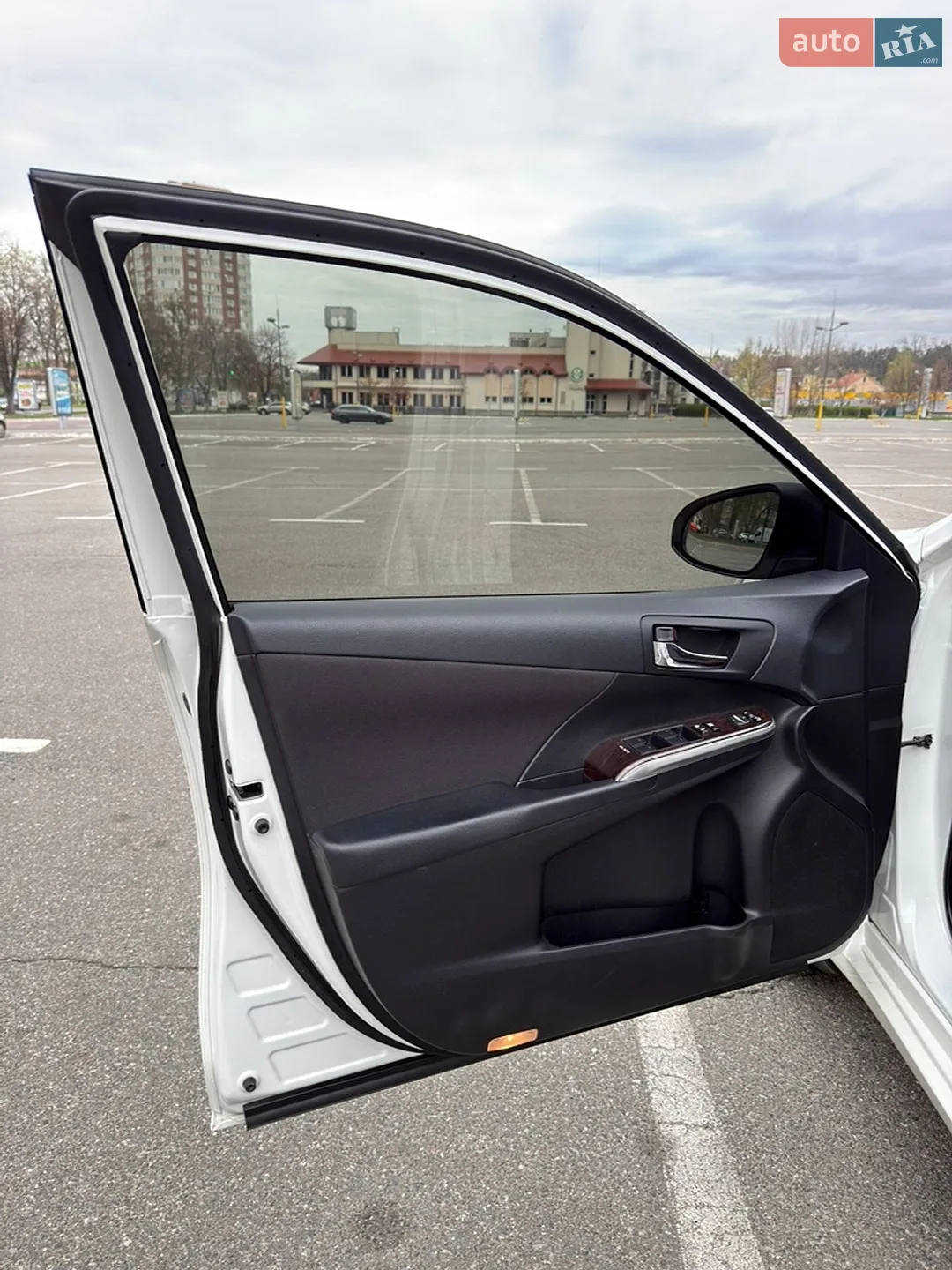 2016 Toyota Camry - мініатюра 39