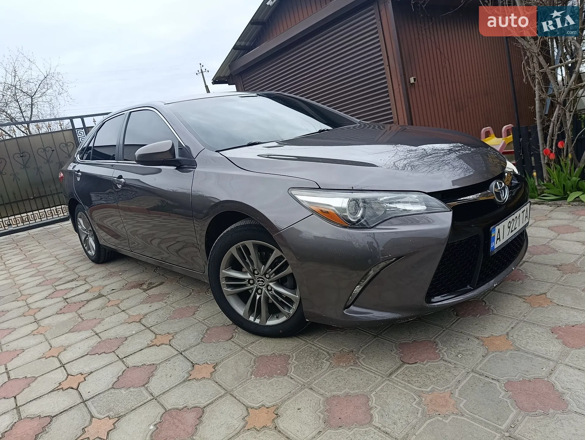 2015 Toyota Camry - мініатюра 2