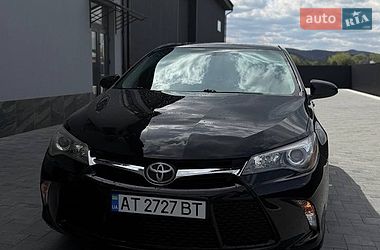 Седан Toyota Camry 2015 в Перегинском