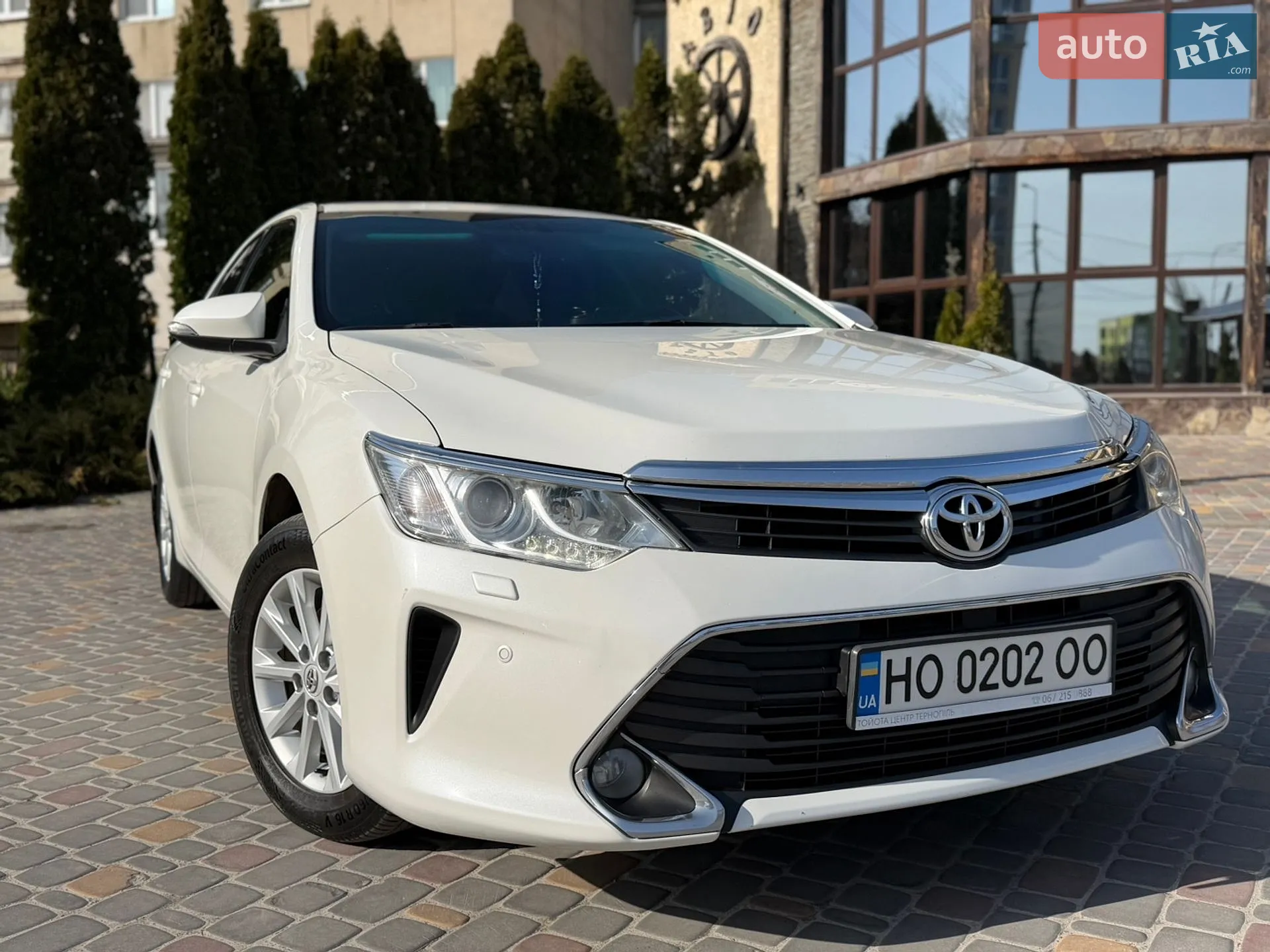 2015 Toyota Camry - фото 1