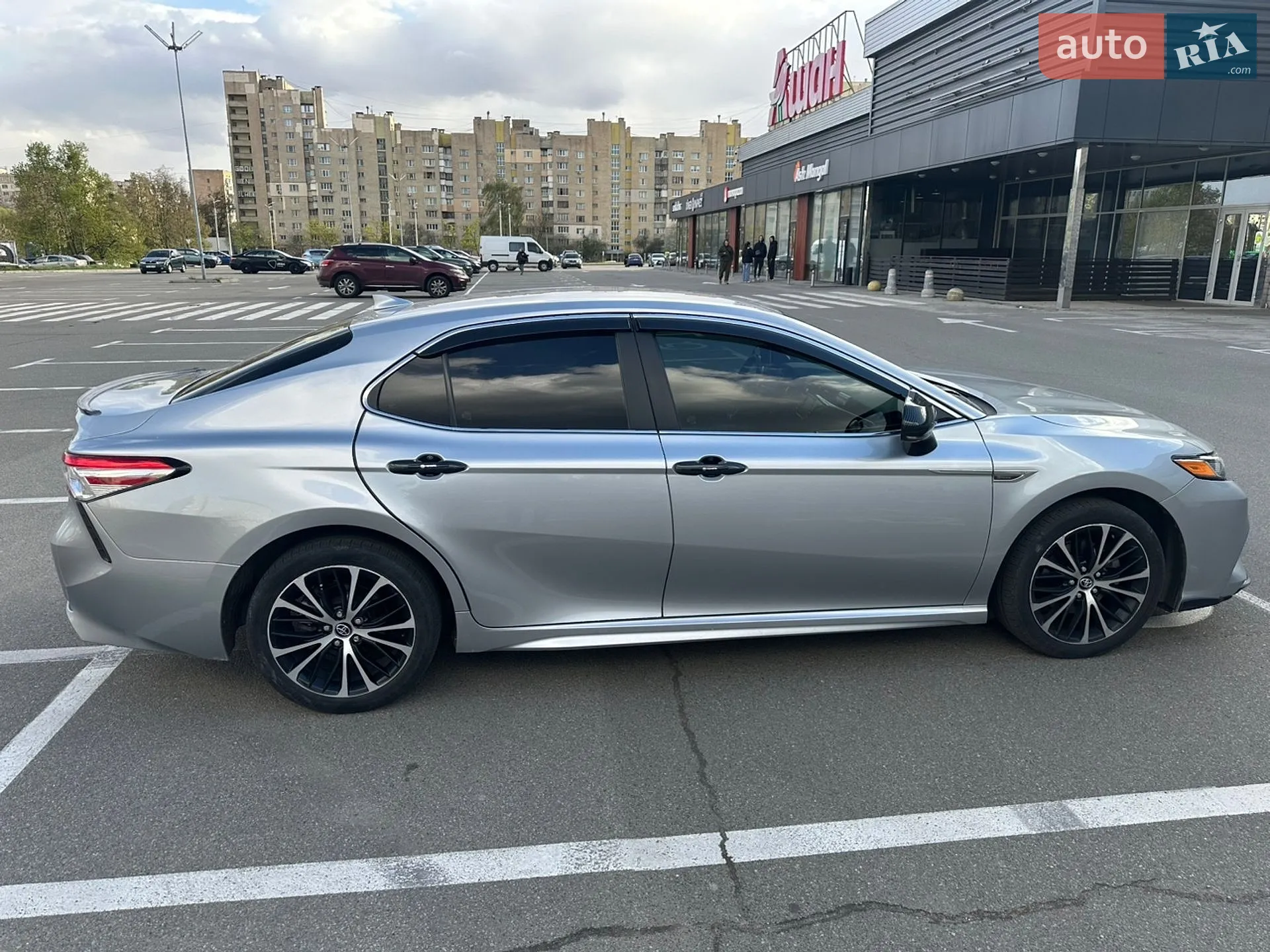 2019 Toyota Camry - мініатюра 4