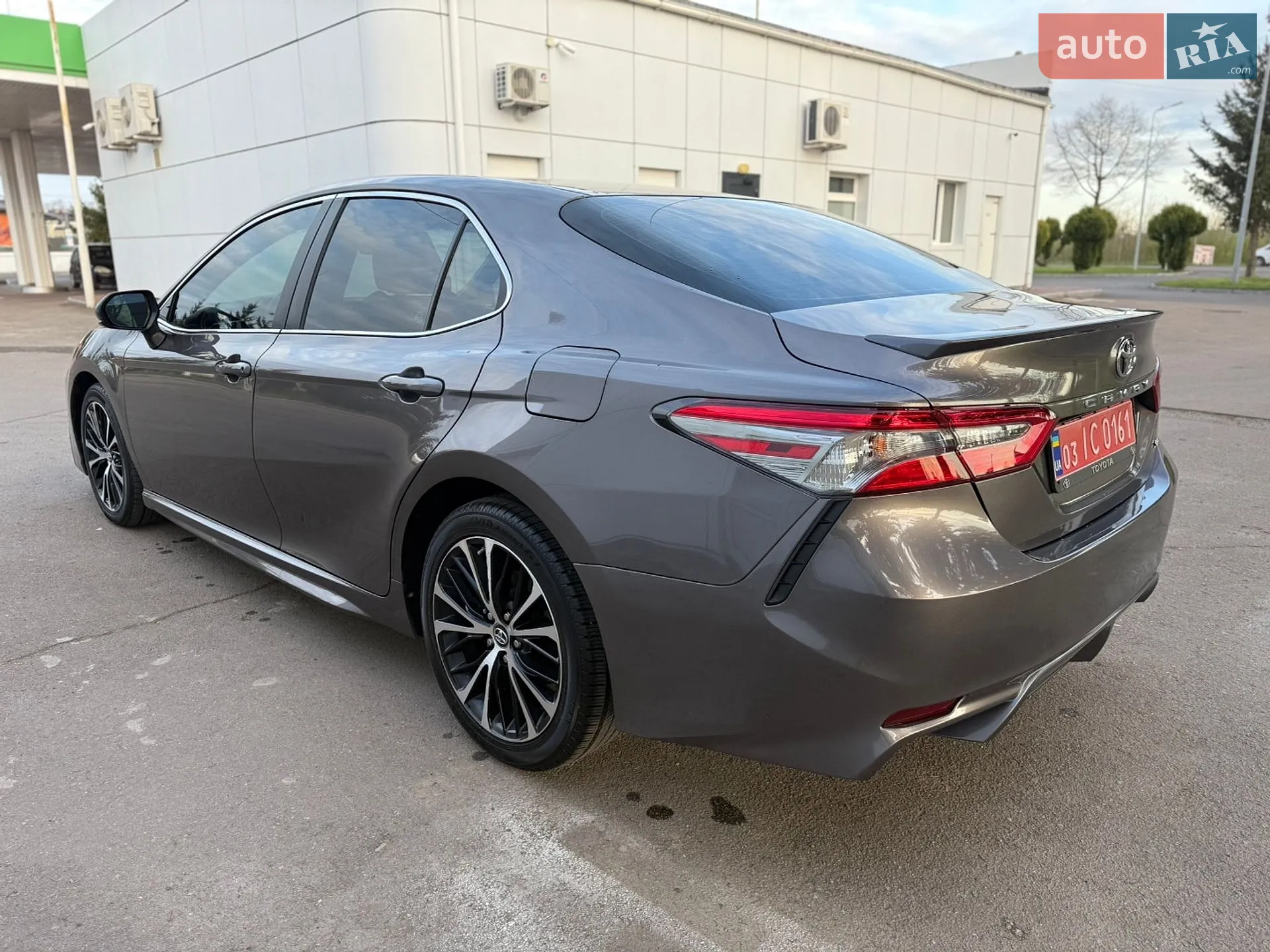 2018 Toyota Camry - мініатюра 10