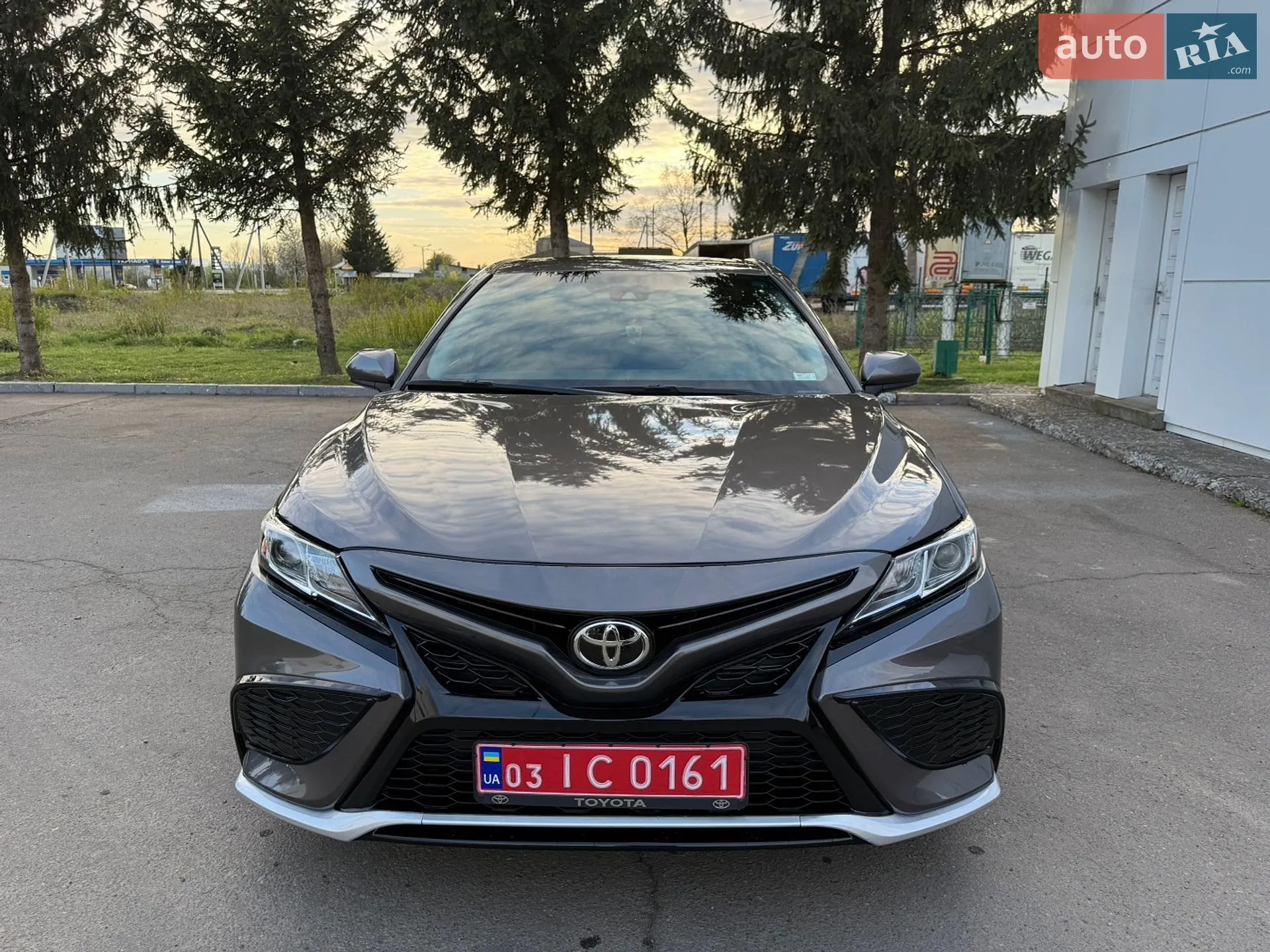2018 Toyota Camry - мініатюра 3