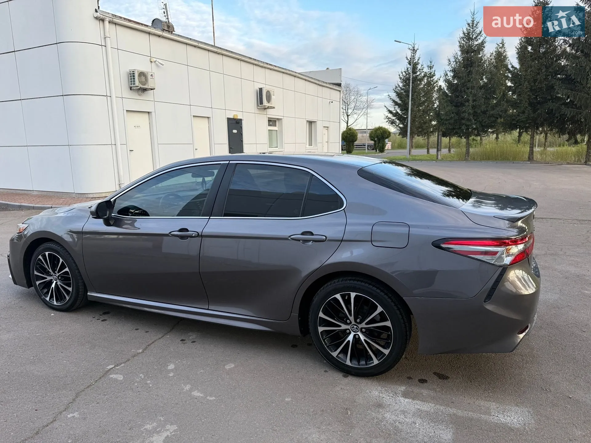 2018 Toyota Camry - мініатюра 11