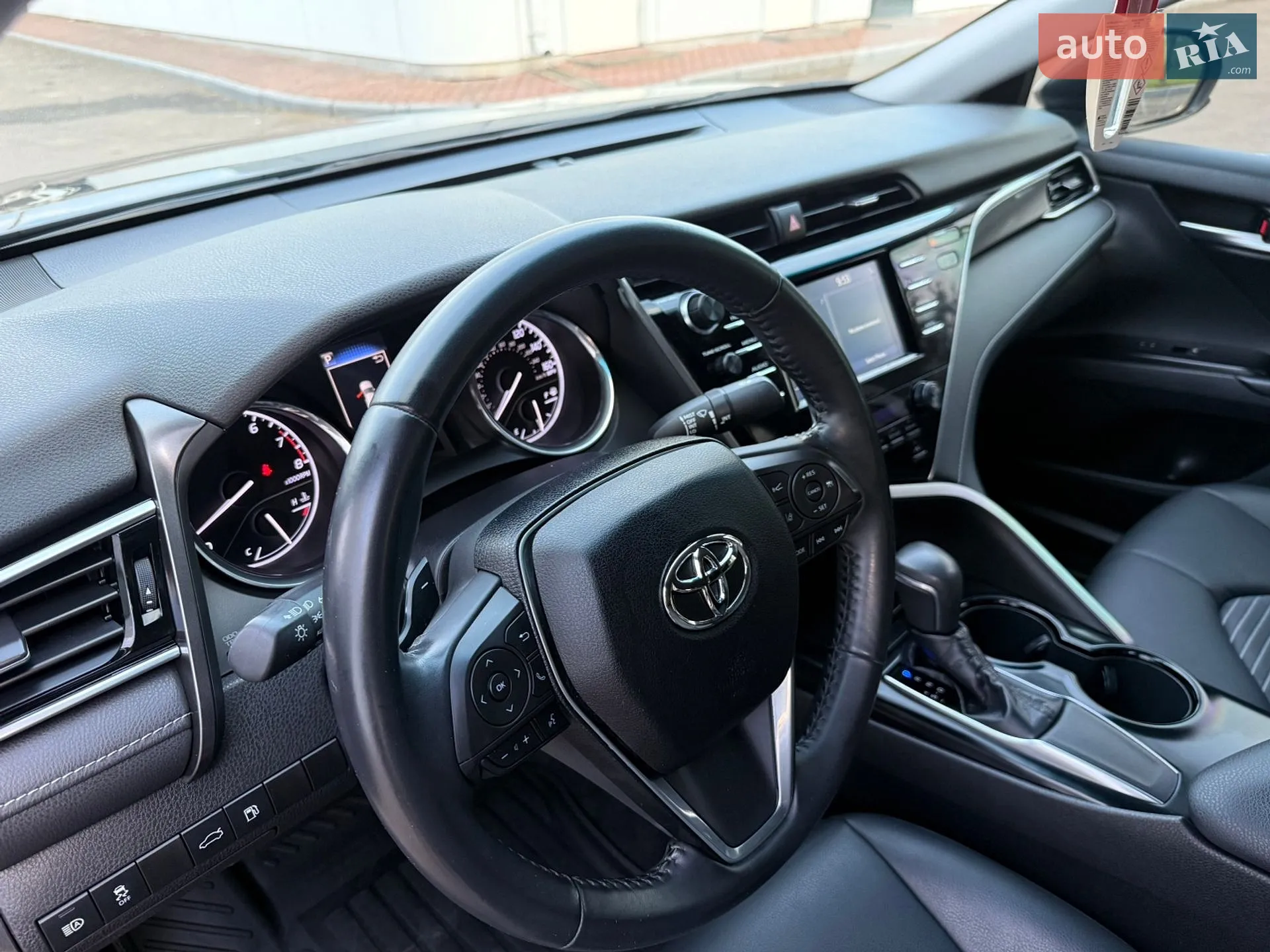 2018 Toyota Camry - мініатюра 19