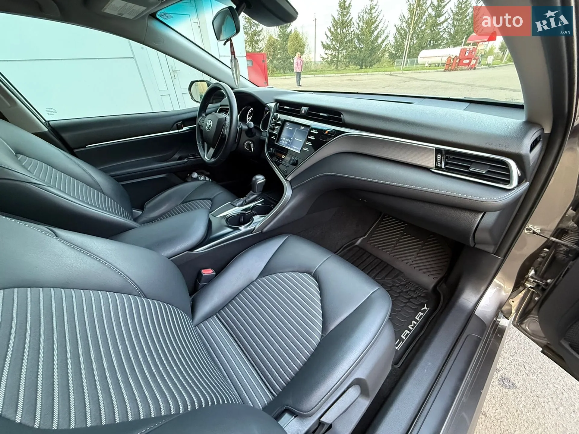2018 Toyota Camry - мініатюра 25