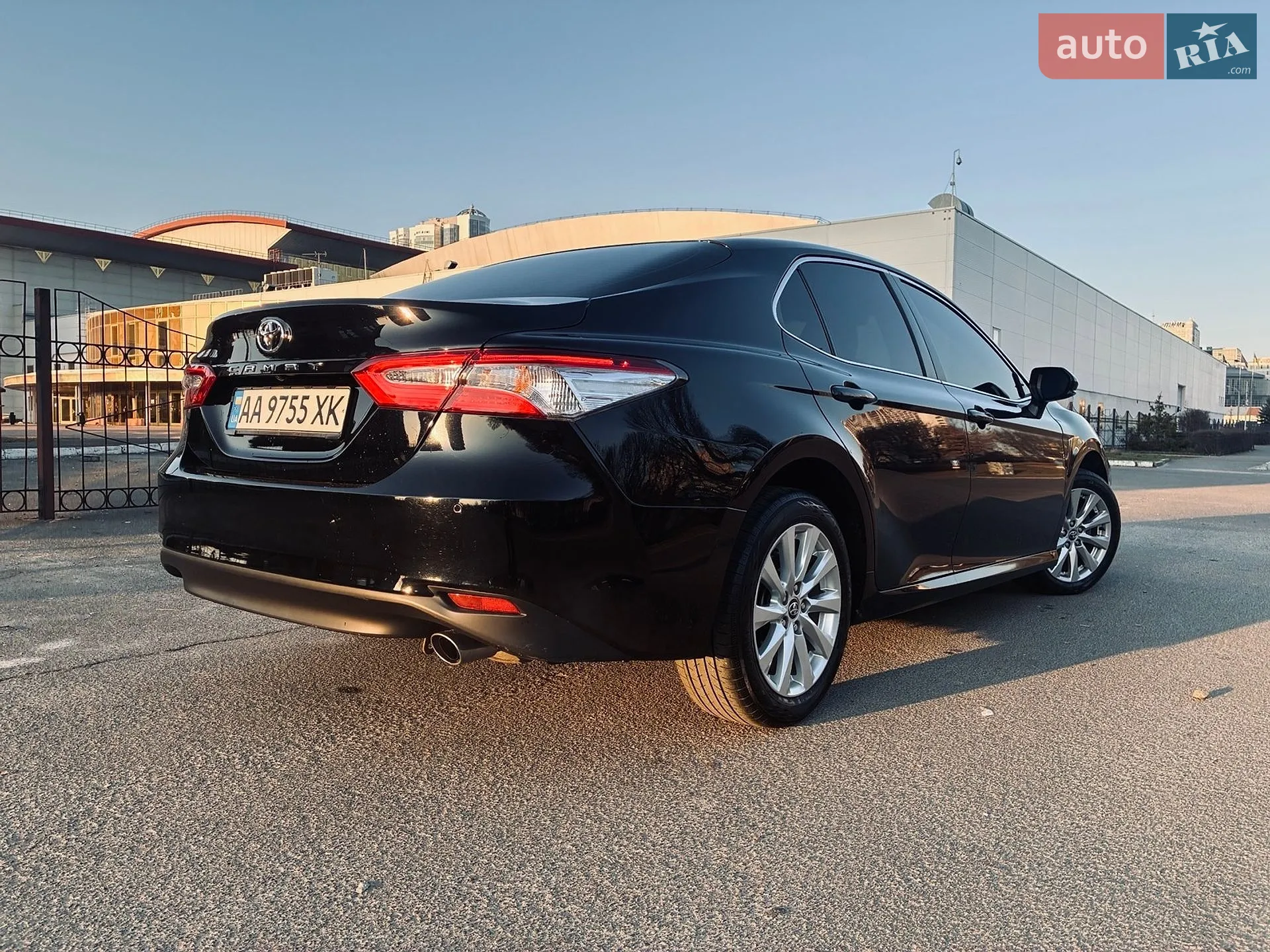 2019 Toyota Camry - мініатюра 15
