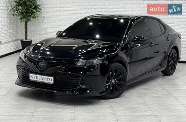 Седан Toyota Camry 2018 в Одессе