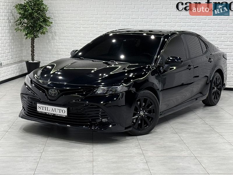 Toyota Camry 2018