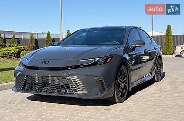 Седан Toyota Camry 2024 в Тернополе