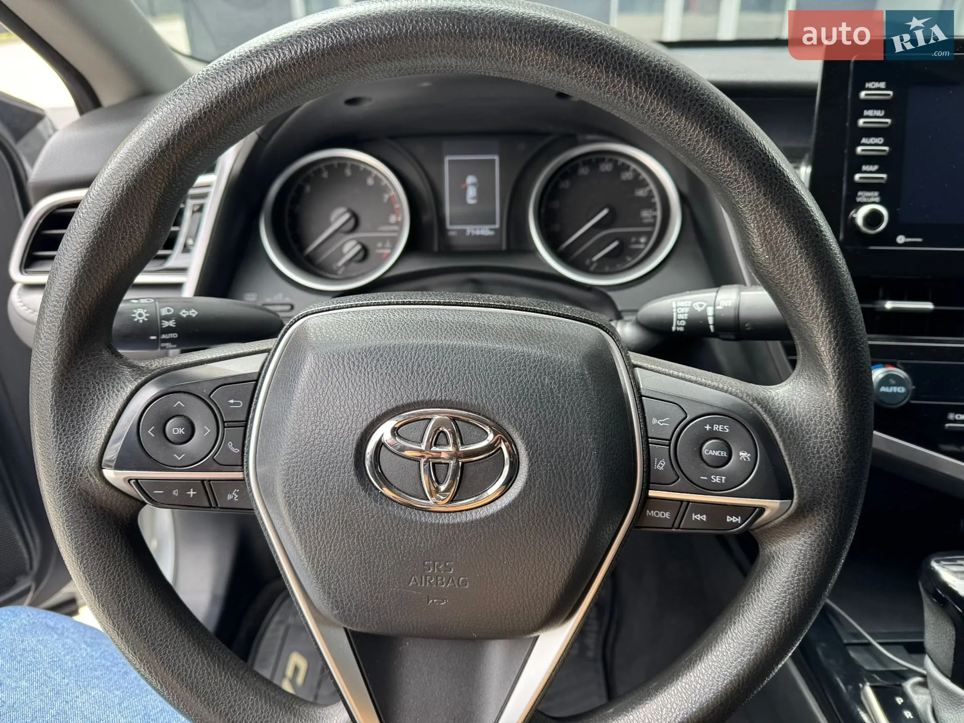 2023 Toyota Camry - мініатюра 17
