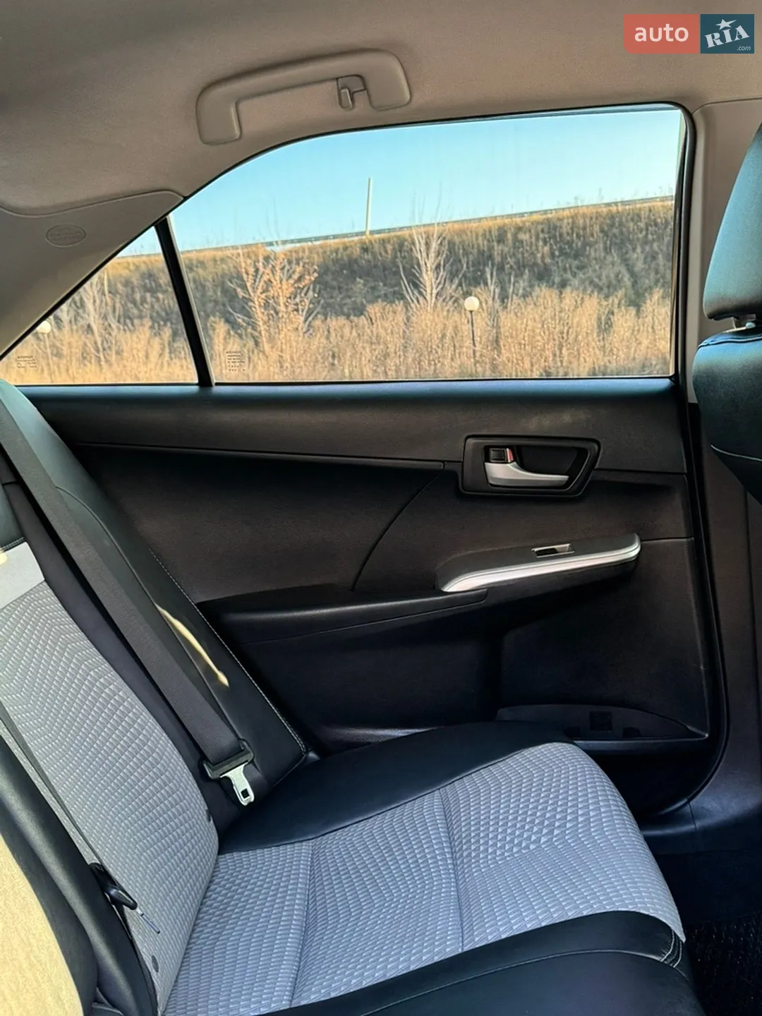 2013 Toyota Camry - мініатюра 13