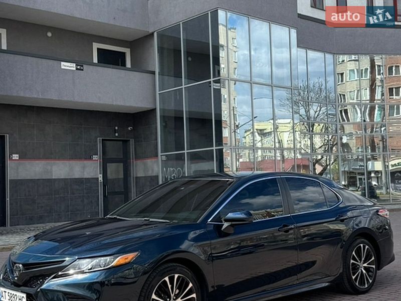 Toyota Camry 2018
