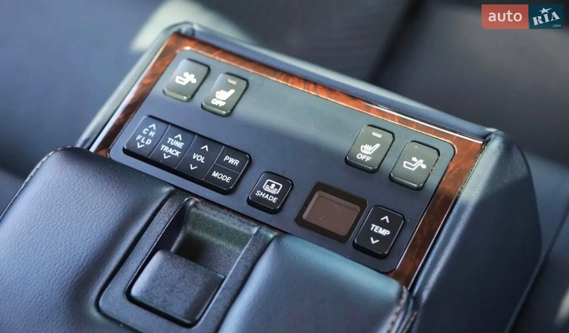 2017 Toyota Camry - мініатюра 29