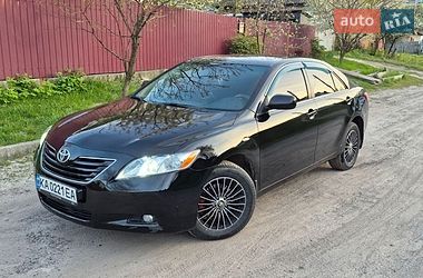 Седан Toyota Camry 2007 в Золотоноше