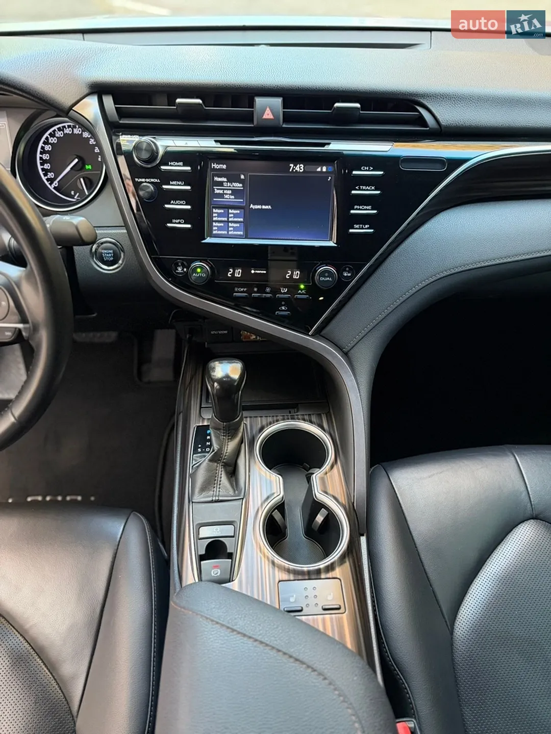 2017 Toyota Camry - мініатюра 10