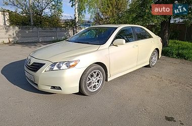Седан Toyota Camry 2006 в Дніпрі