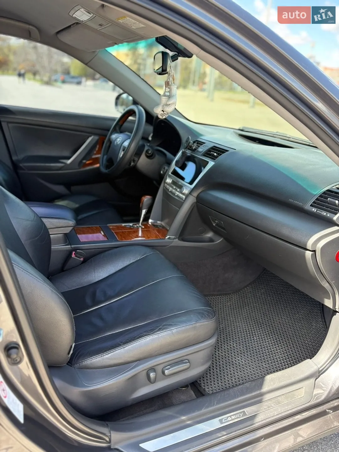 2011 Toyota Camry - мініатюра 17