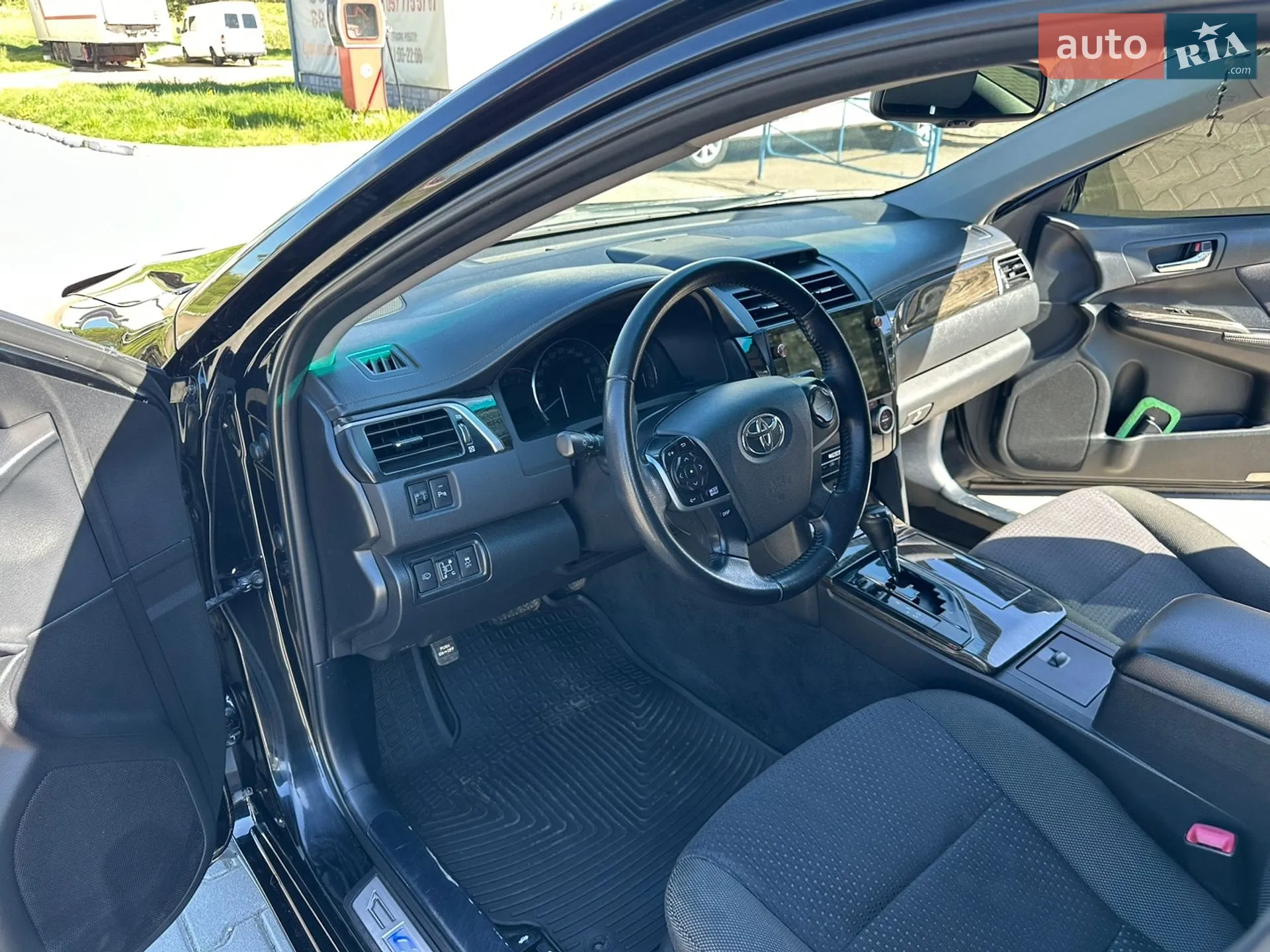 2014 Toyota Camry - мініатюра 22