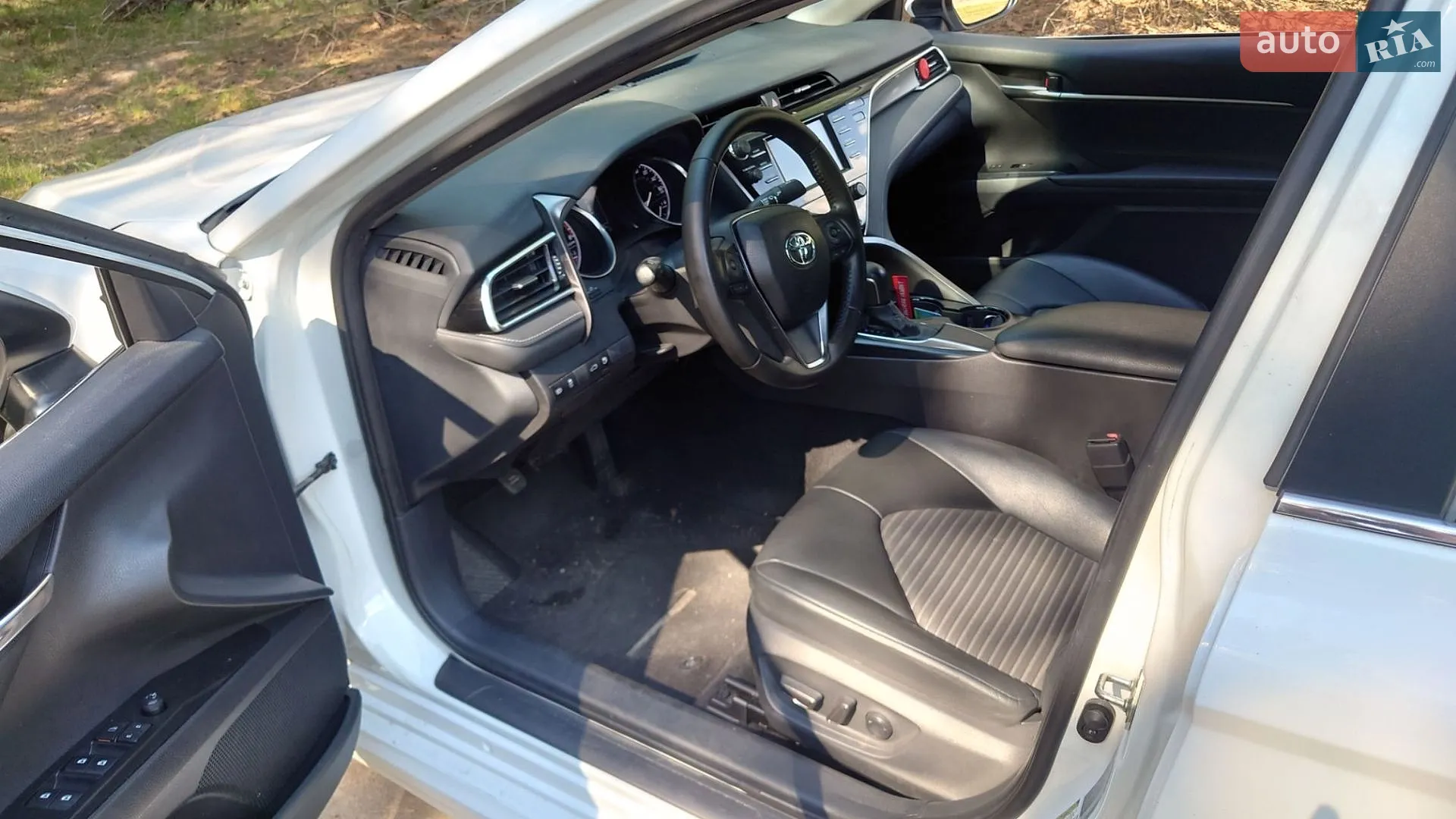 2017 Toyota Camry - мініатюра 16