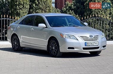 Седан Toyota Camry 2008 в Кропивницком