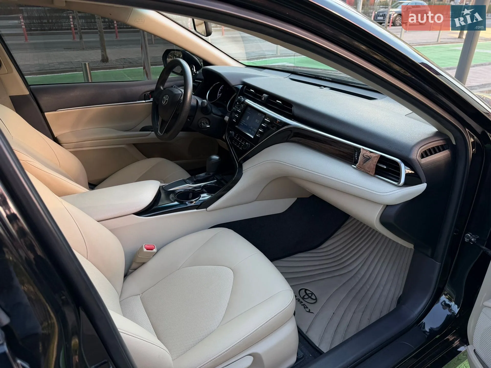 2017 Toyota Camry - мініатюра 17