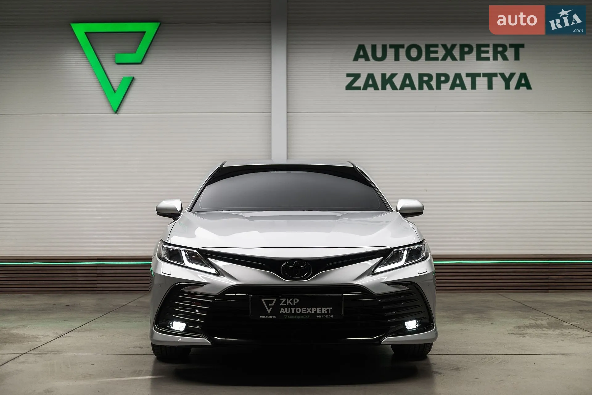 2021 Toyota Camry - мініатюра 4