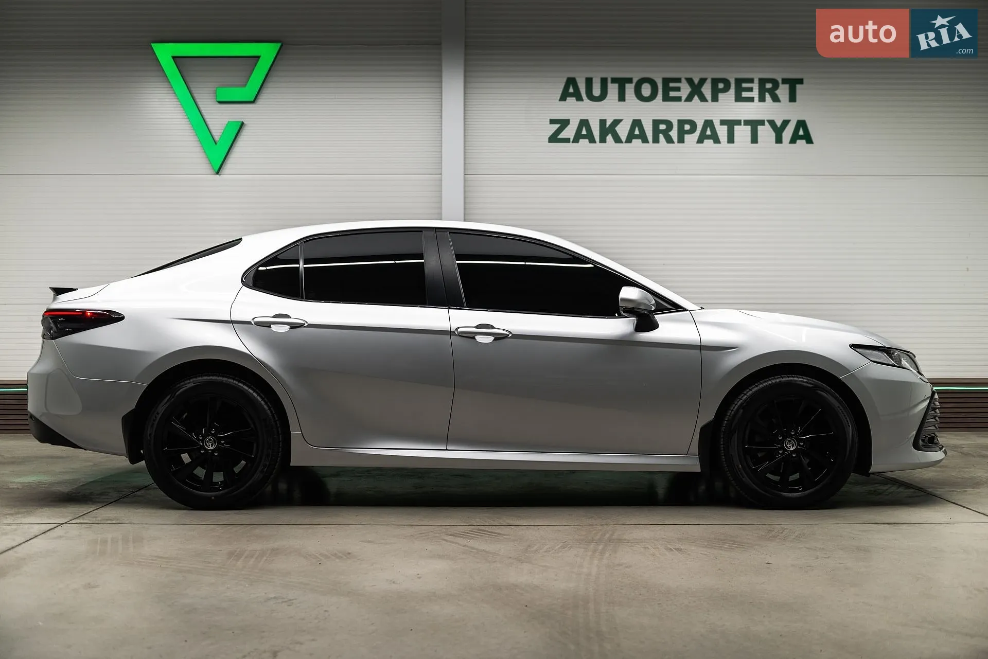 2021 Toyota Camry - мініатюра 13