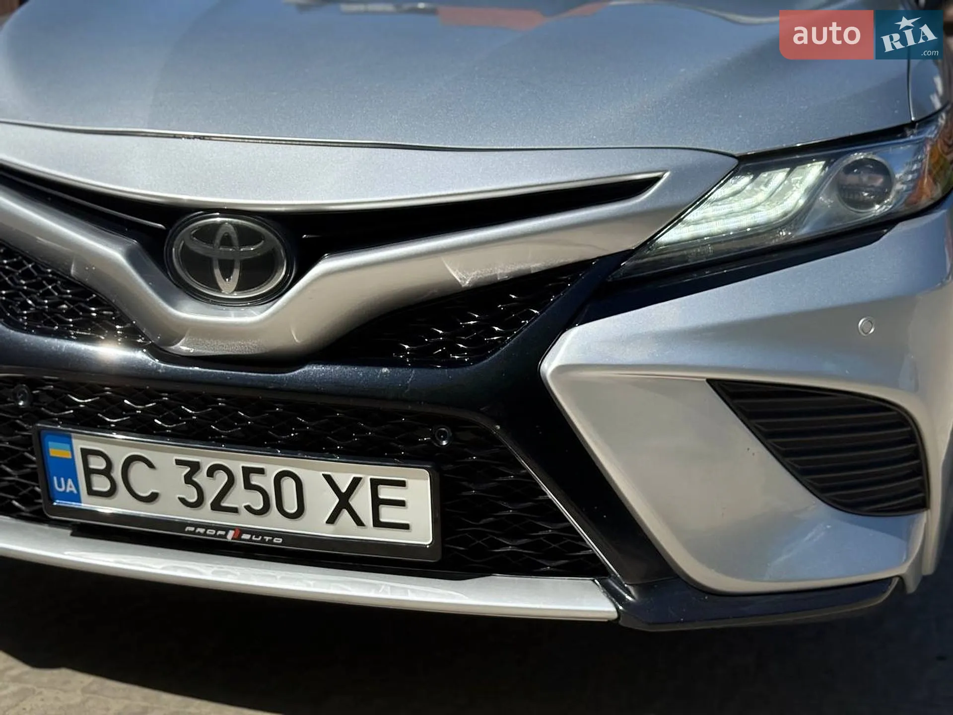 2018 Toyota Camry - мініатюра 18