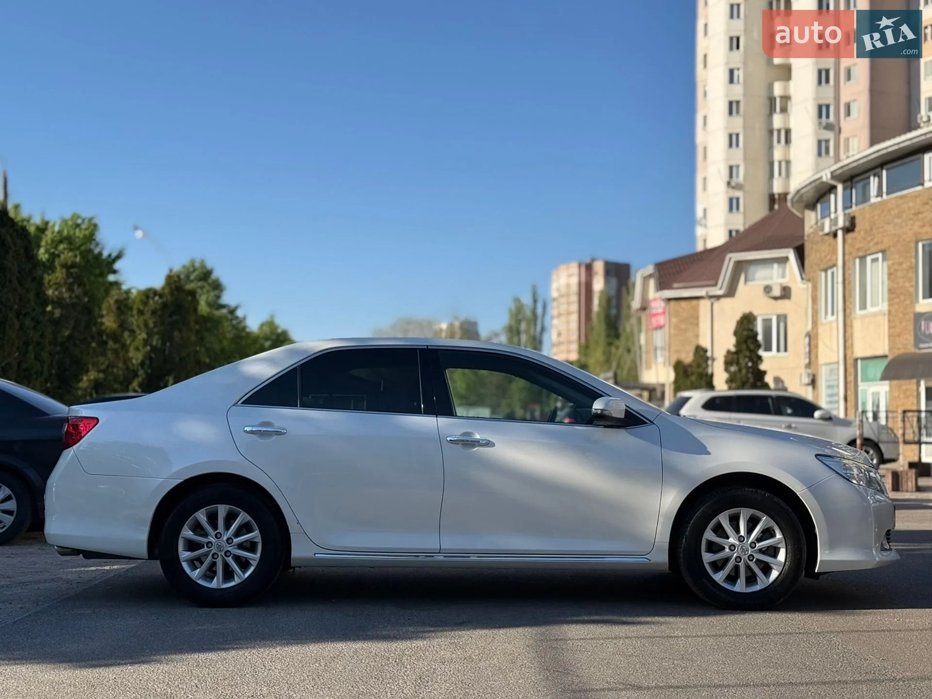 2013 Toyota Camry - мініатюра 18
