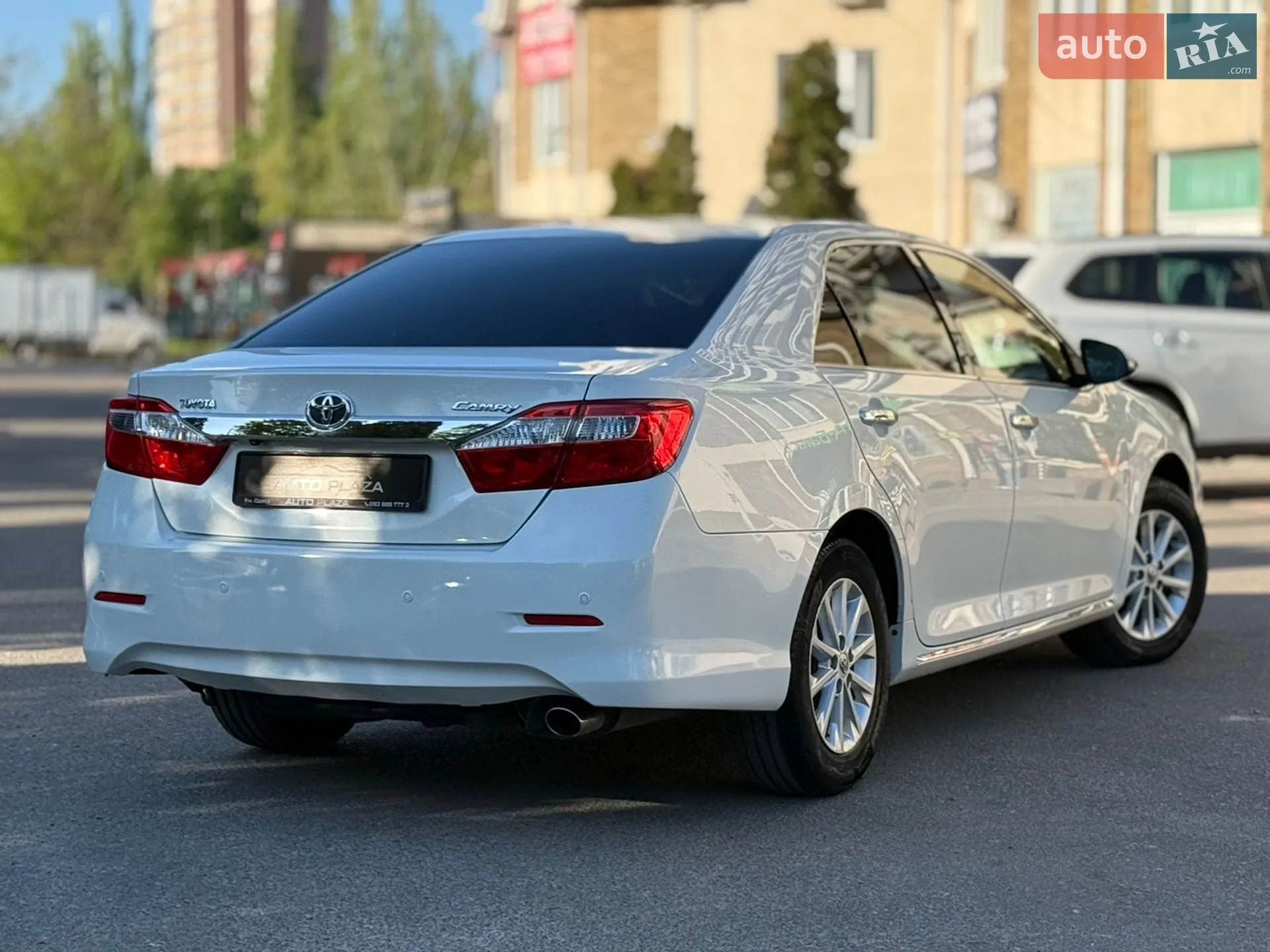 2013 Toyota Camry - мініатюра 23