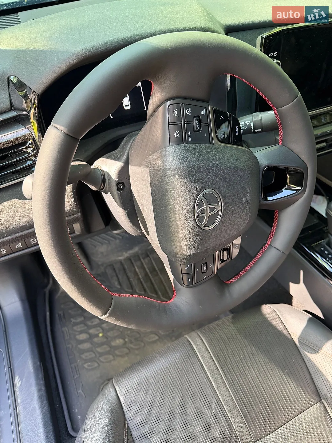 2024 Toyota Camry - мініатюра 2