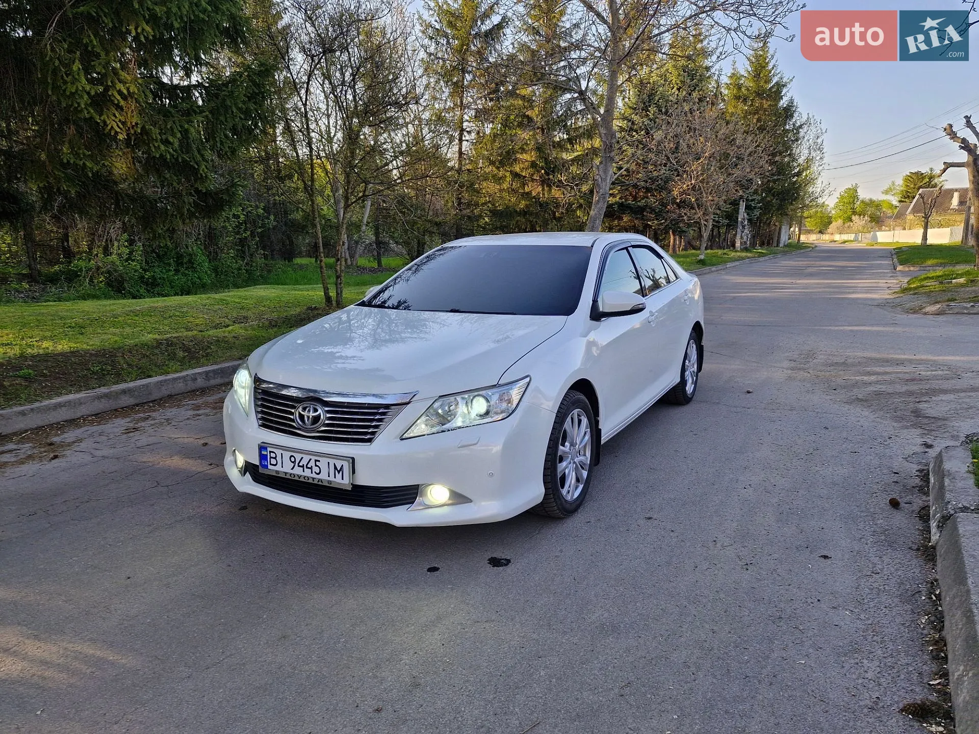 2013 Toyota Camry - мініатюра 4